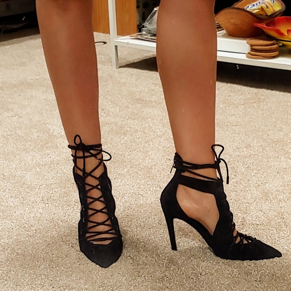 Kylie and Kendall lace up stiletto - Picture 4 of 6